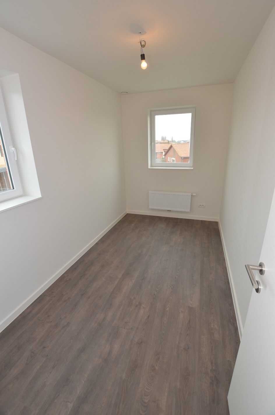 Woning met 2 auto-staanplaatsen foto 11