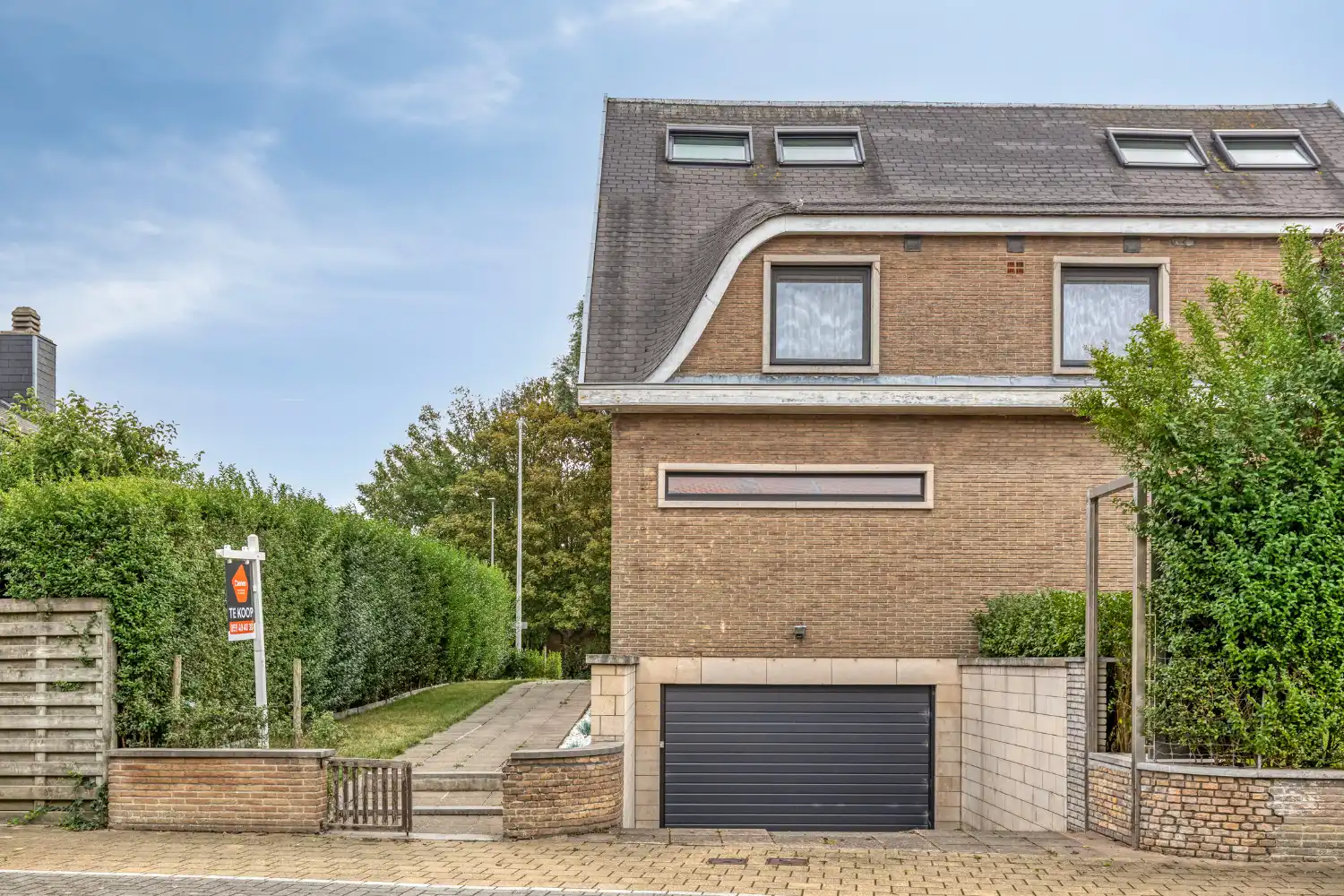 Karaktervolle gerenoveerde villa nabij Spuikom te koop foto 2