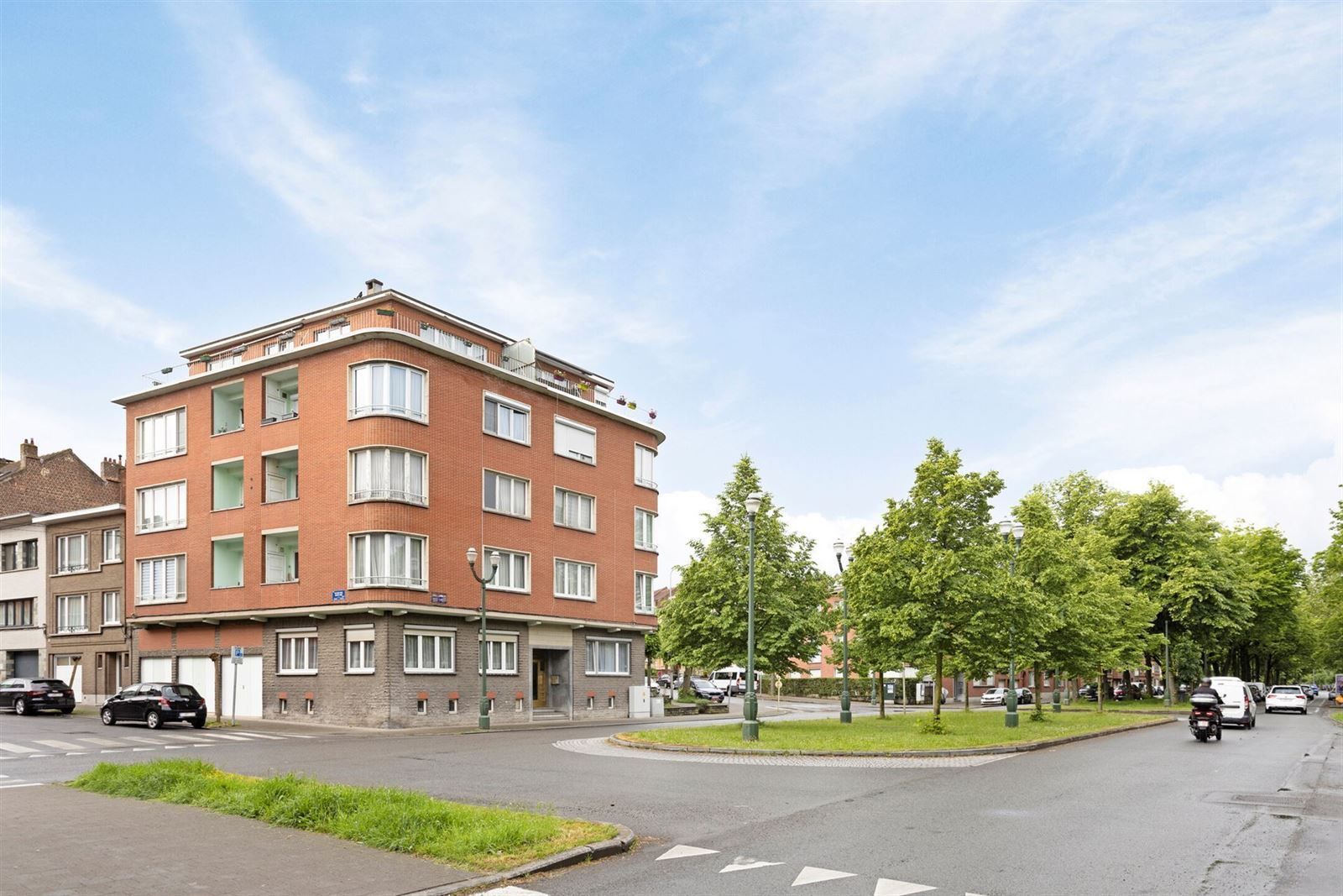 Instapklaar appartement met 2 slaapkamers en terras foto 14