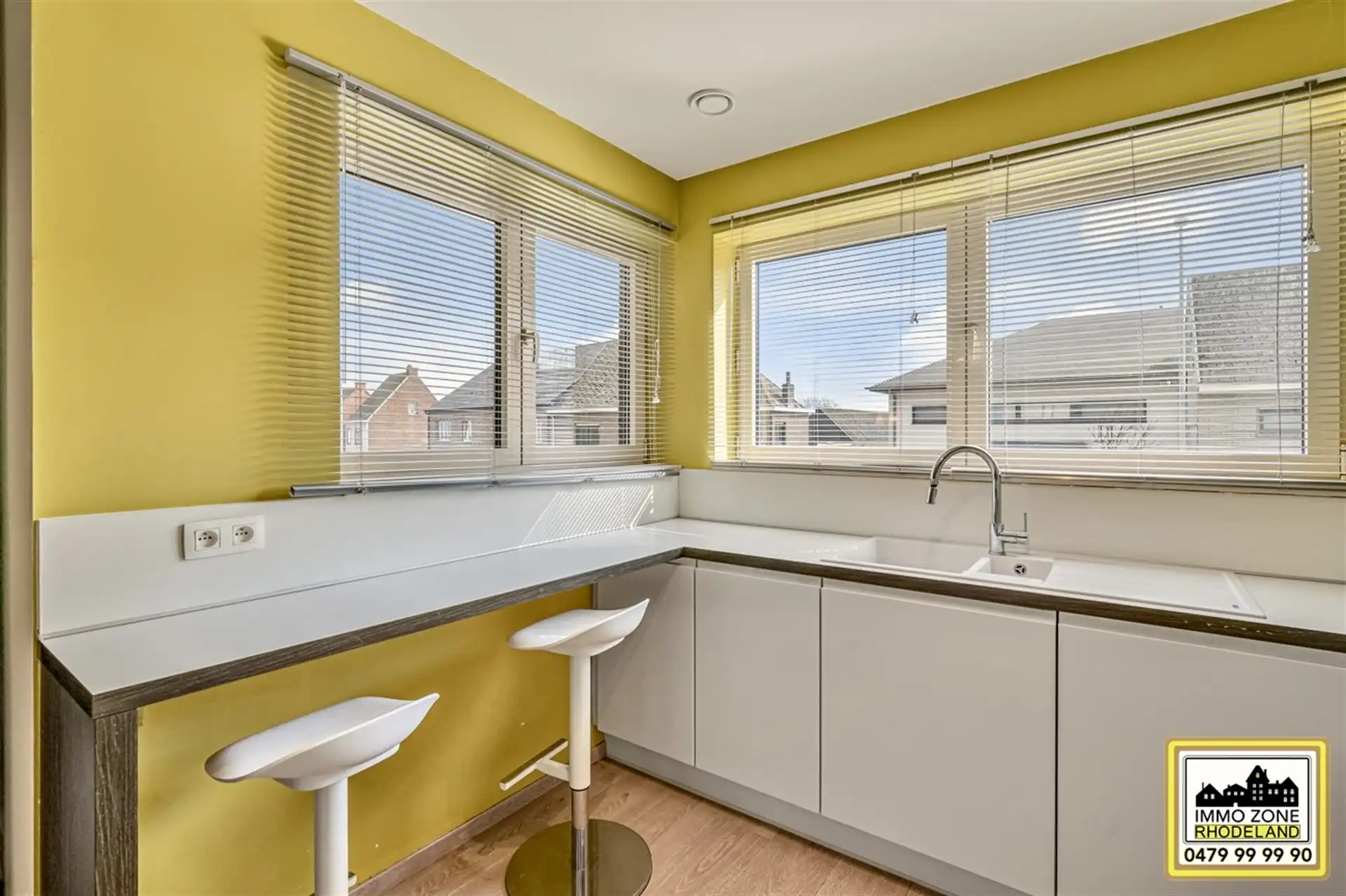 Prachtige instapklare woning met 4 slpks, garage en tuin foto 11