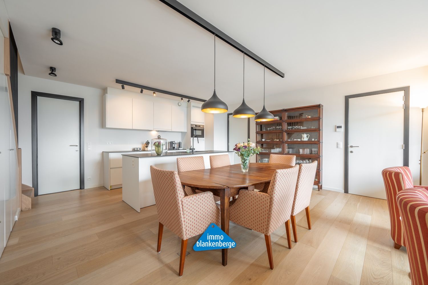 Exclusief Duplexappartement met Drie Ruime Terrassen foto 12