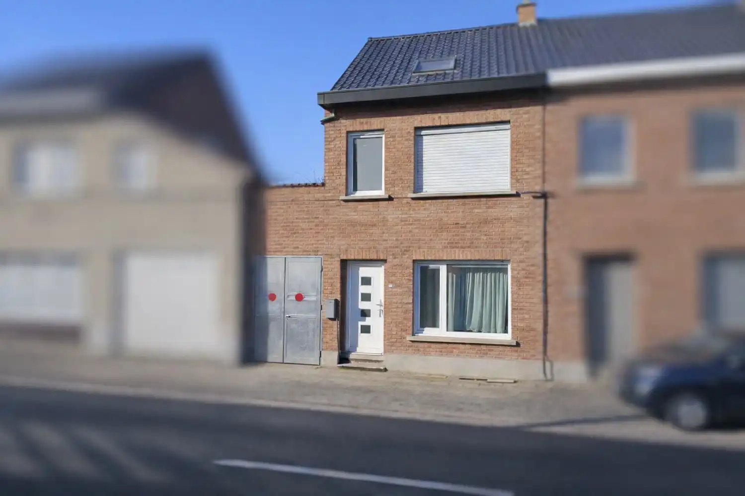 Gerenoveerde woning met 5 slaapkamers en tuin vlakbij de dorpskern foto {{pictureIndex}}