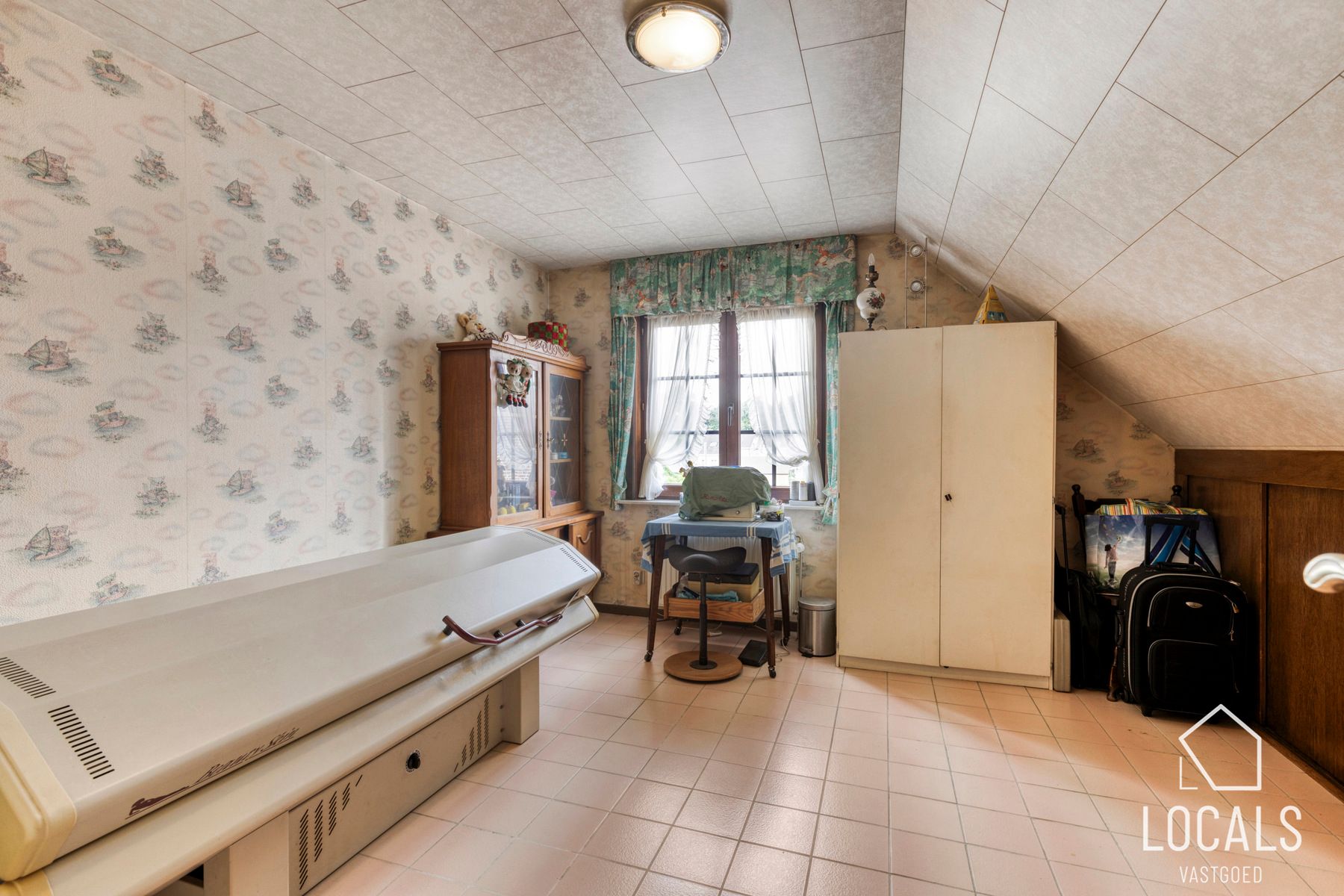 Zeer goed onderhouden ruime open bebouwing te Kerksken foto 18