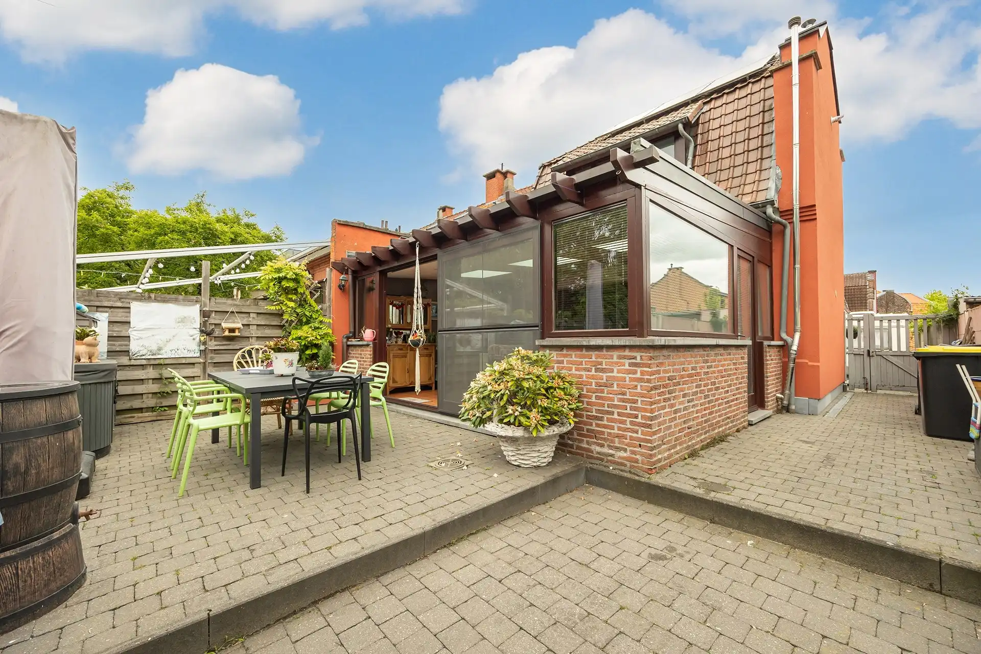 Instapklare halfopen woning met zonnepanelen in de Tuinwijk foto 19