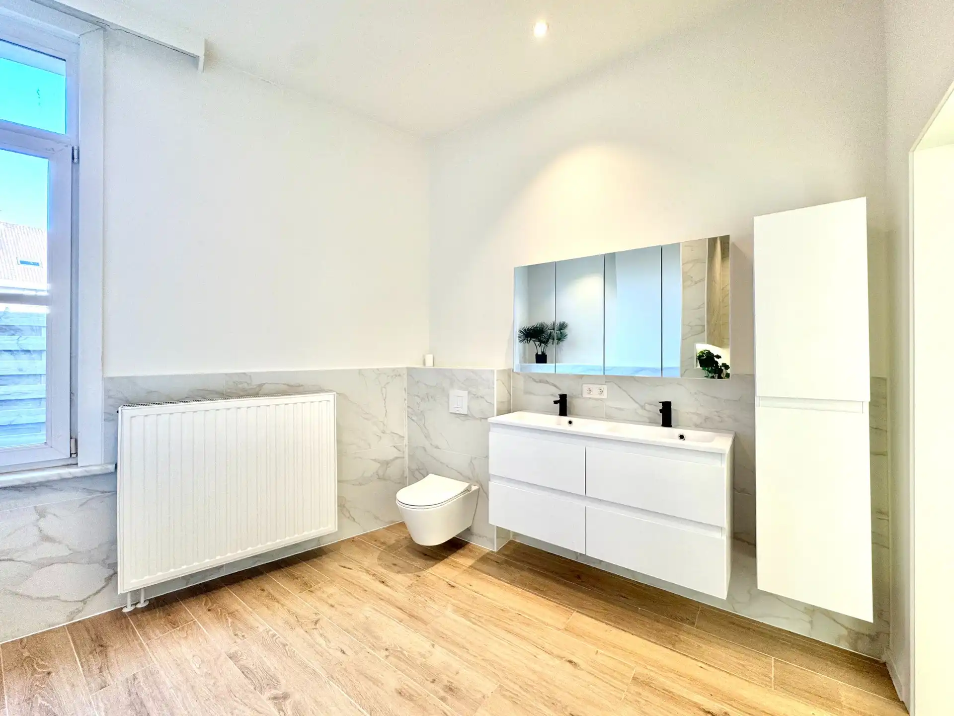 VOLLEDIG GERONOVEERDE WONING | 3 KAMERS | EPC B foto 22