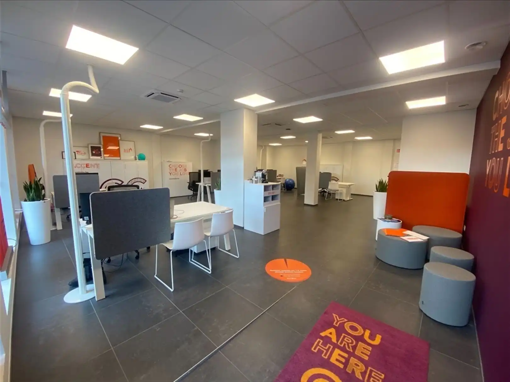 Gerenoveerd kantoor/handelspand in centrum Oudenaarde foto 8