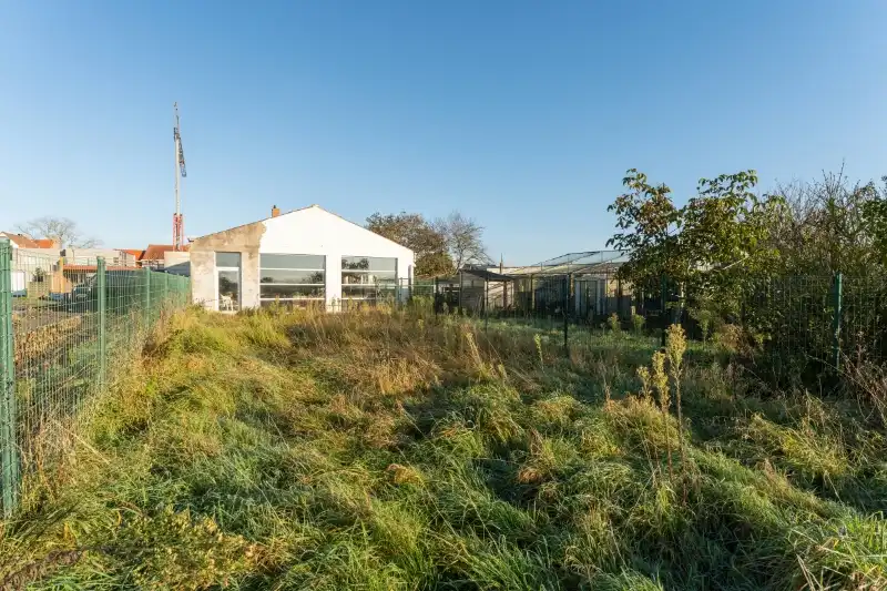 WONING MET  GROTE LOODS MET geintegreerde STUDIO foto 19