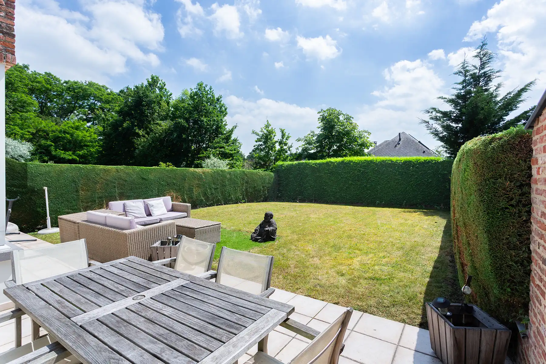 Kontich | Ruime en charmante woning met zuidgerichte tuin foto 24