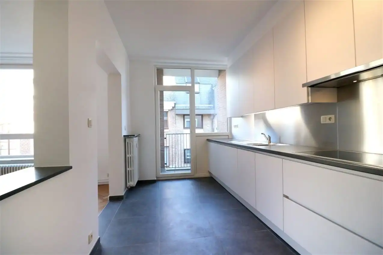 Stijlvol en instapklaar wonen met zicht op warandepark foto 19