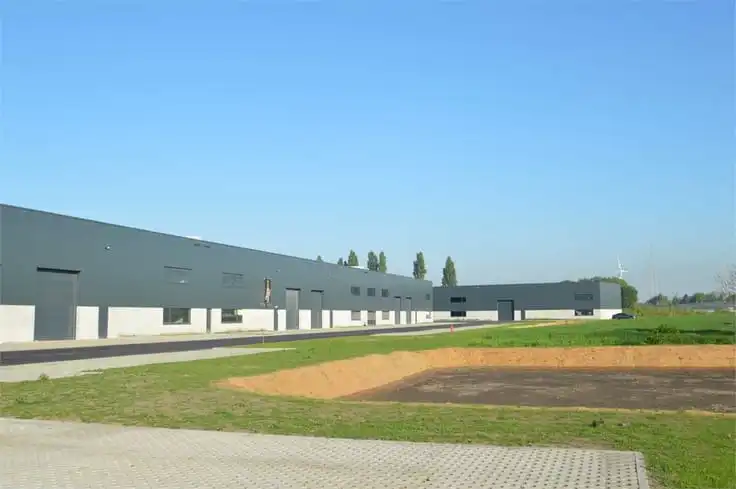 Nieuwbouw KMO-UNIT van 512 m² + 5 parkings foto 5