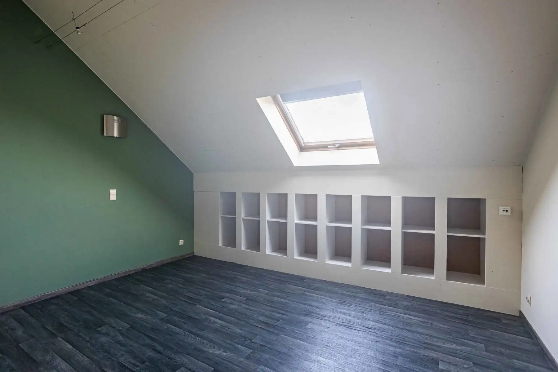 Te koop: ruim dakappartement met terras en private parking foto 14
