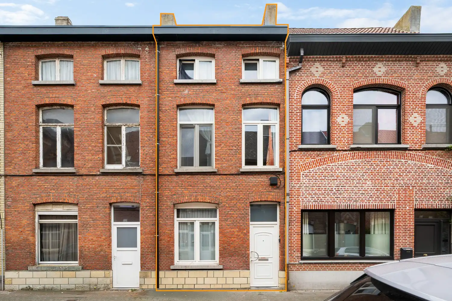 Woning met 4 slpkrs te Mechelen foto {{pictureIndex}}