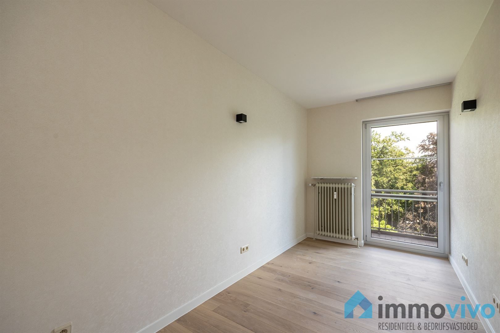 Gerenoveerd appartement met 3 slaapkamers en twee terrassen foto 11