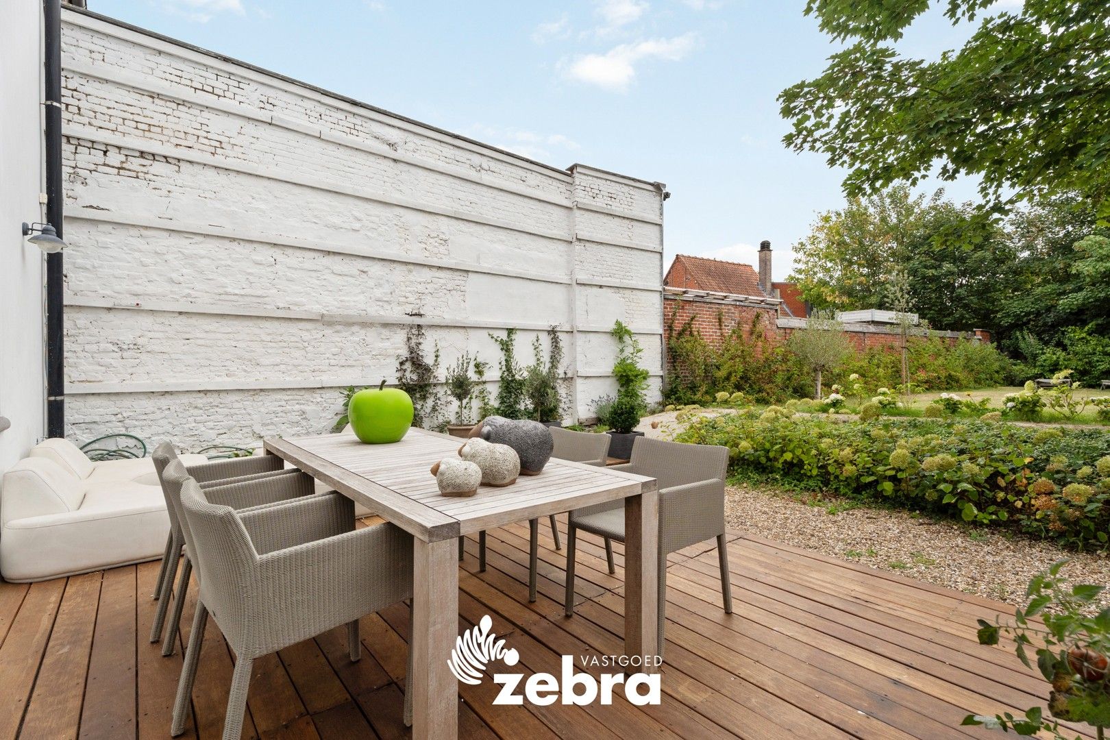 Ruime gerenoveerde woning met 3 slaapkamers en prachtige tuin te Ledegem! foto 24