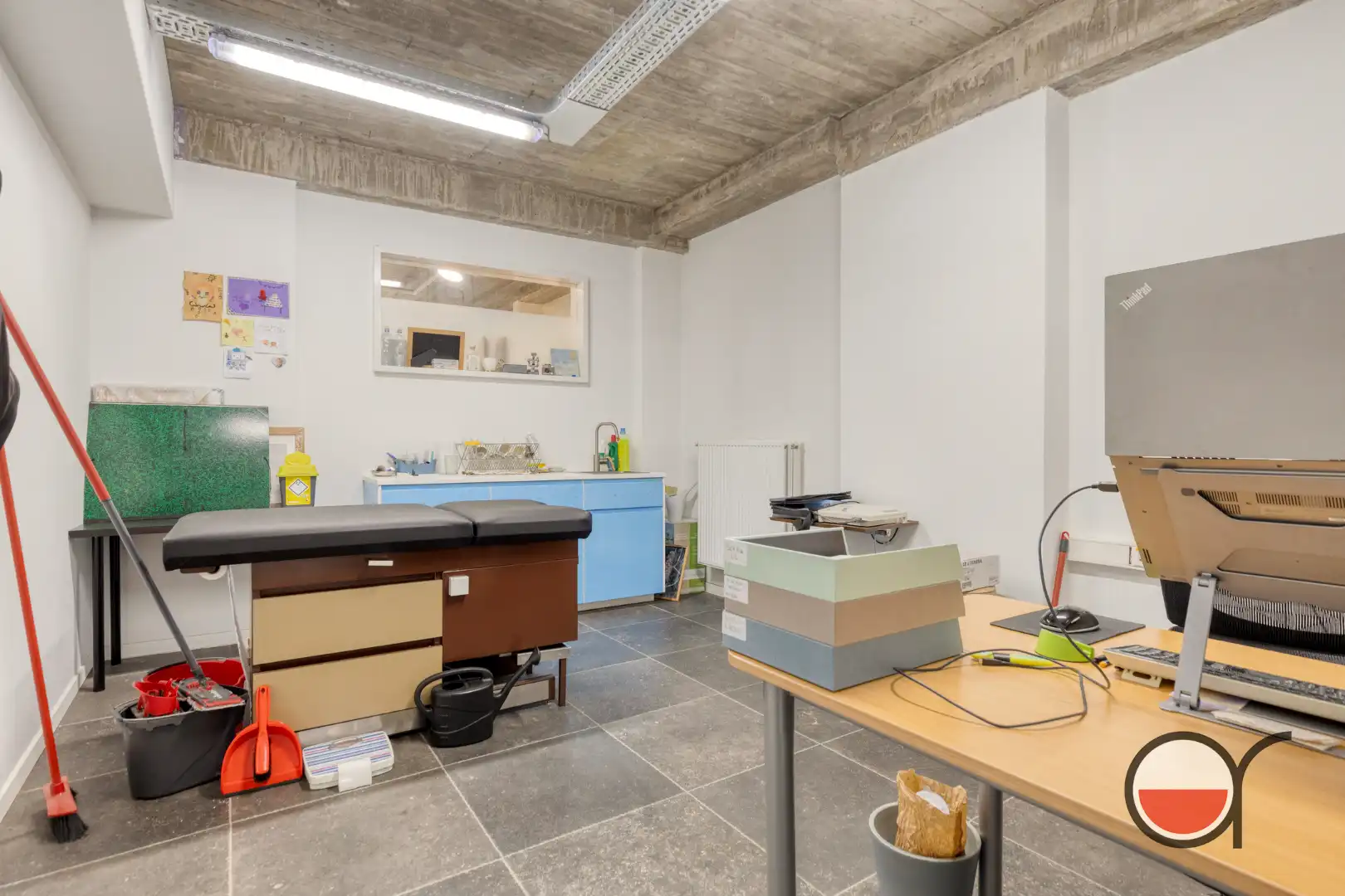 Kantoorruimte met grote kelder op vlot bereikbare locatie foto 10