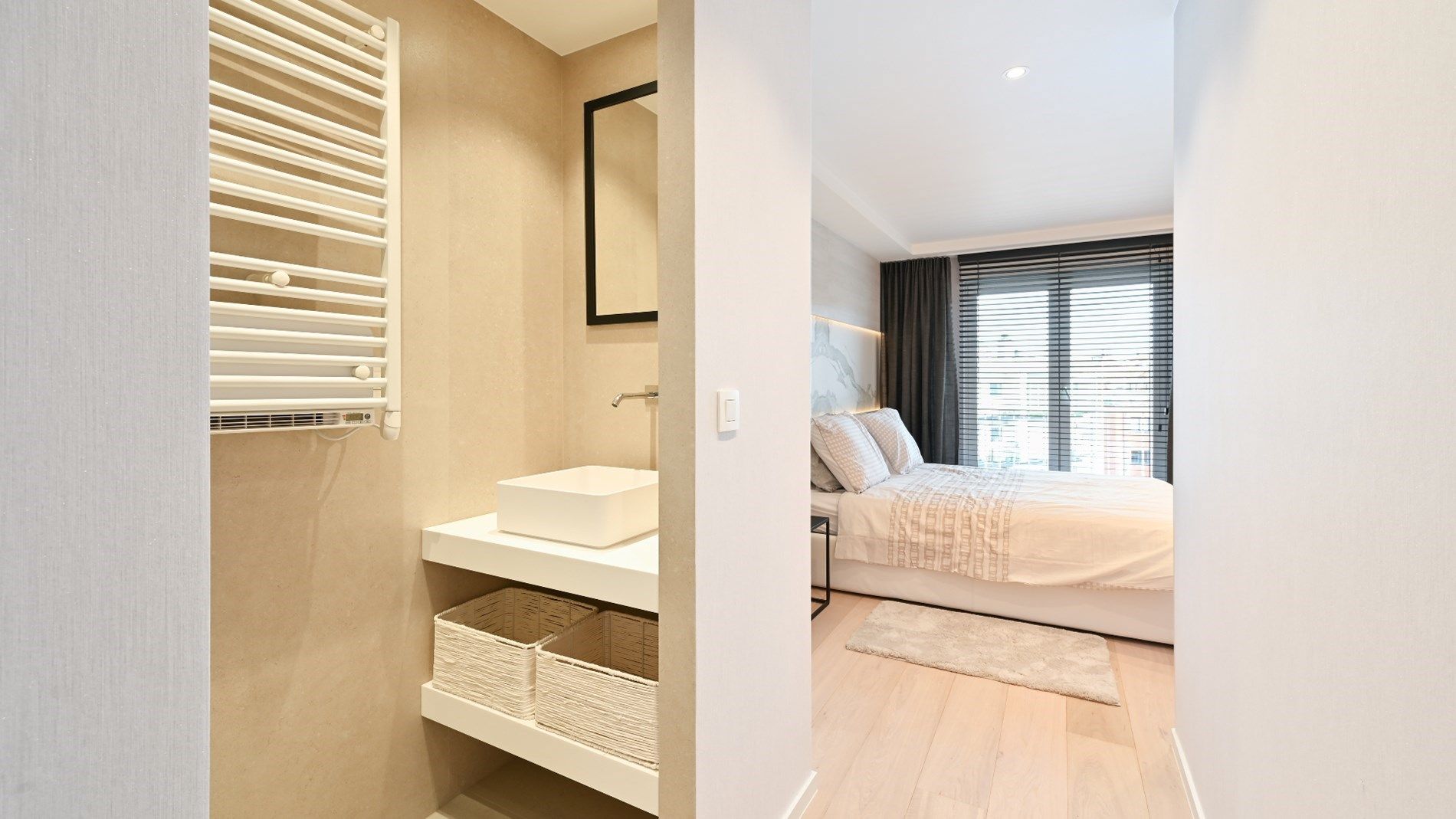 Luxueus afgewerkt appartement, zeer centraal gelegen aan de zonnekant van de Lippenslaan. foto 19