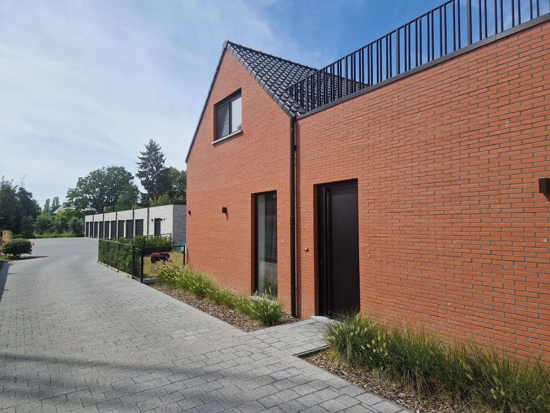 Gelijkvloers duplex appartement 132m², 2 slpk, terras + tuin 100m², garagebox foto 8