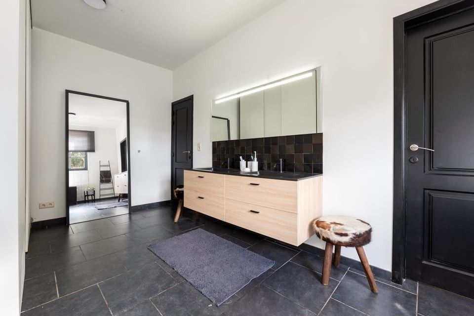 INSTAPKLAAR APPARTEMENT MET 2 SLKS, 2 AUTOSTAANPLAATSEN EN GEMEENSCHAPPELJKE TUIN OP TOPLOCATIE foto 22