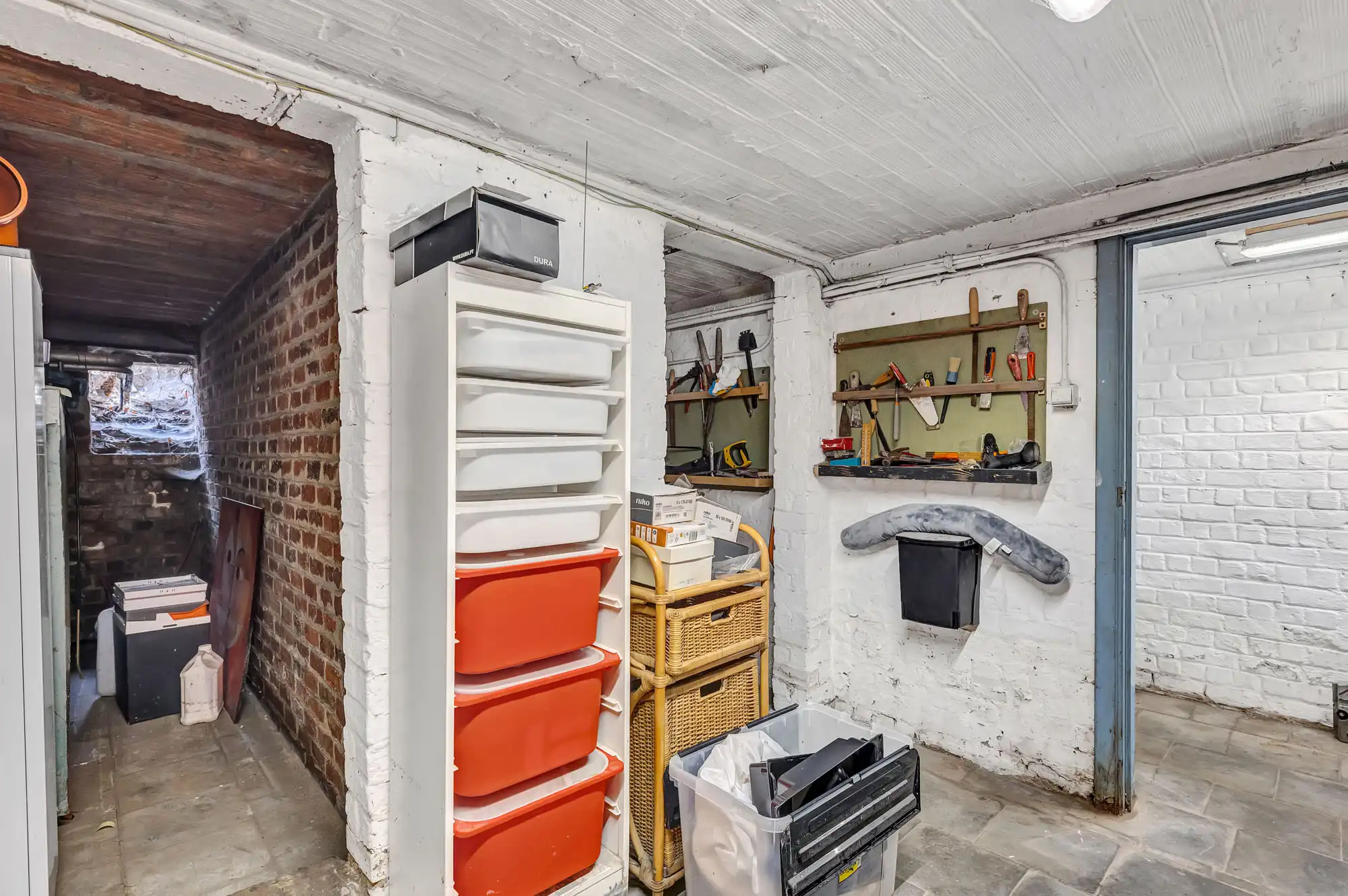 Gerenoveerde woning met 4 slpks op strategische locatie! foto 19