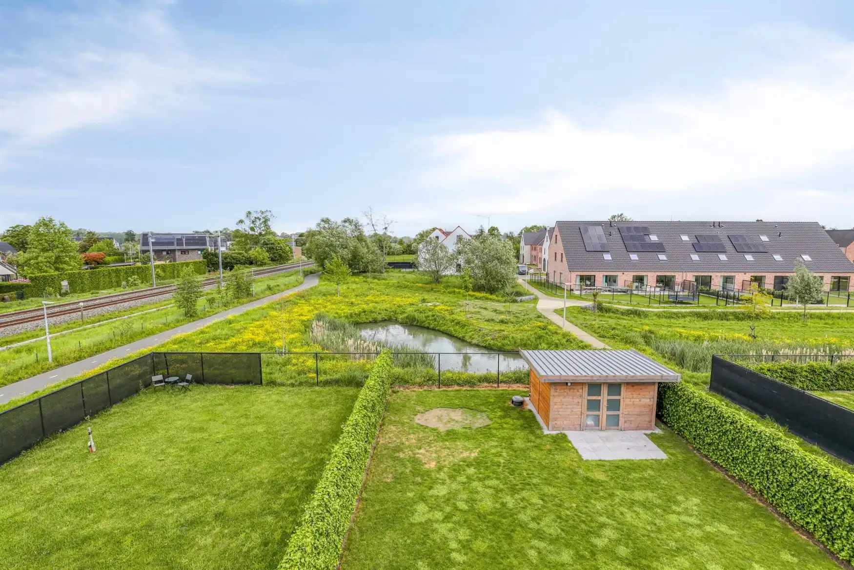 Nieuwbouwwoning op gunstige locatie foto 15