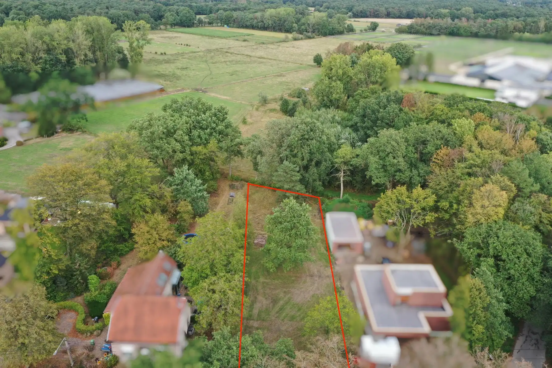 Perceel van 1.342 m² met blijvend groen uitzicht foto 2
