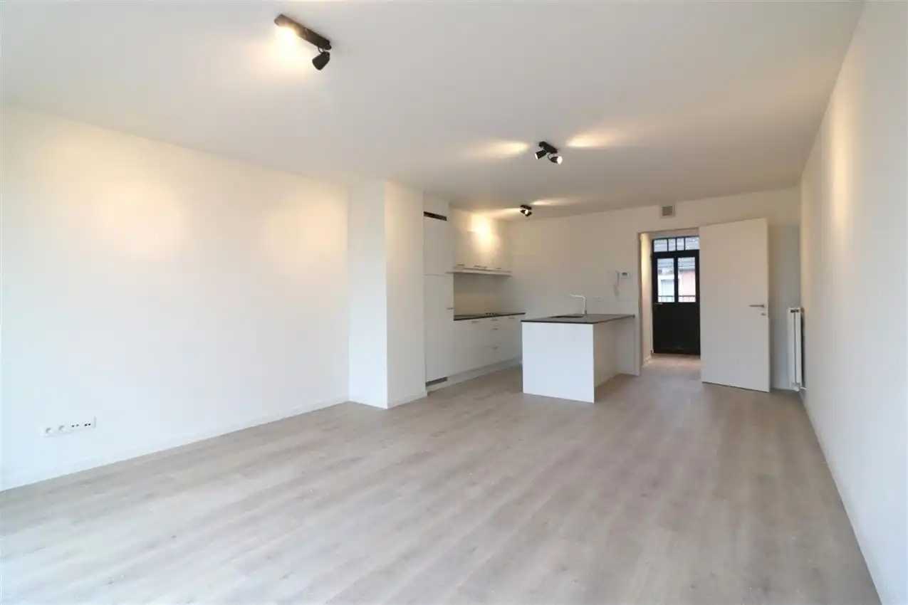 Duplex met 2 slpk., groot terras en autostaanplaats foto 5