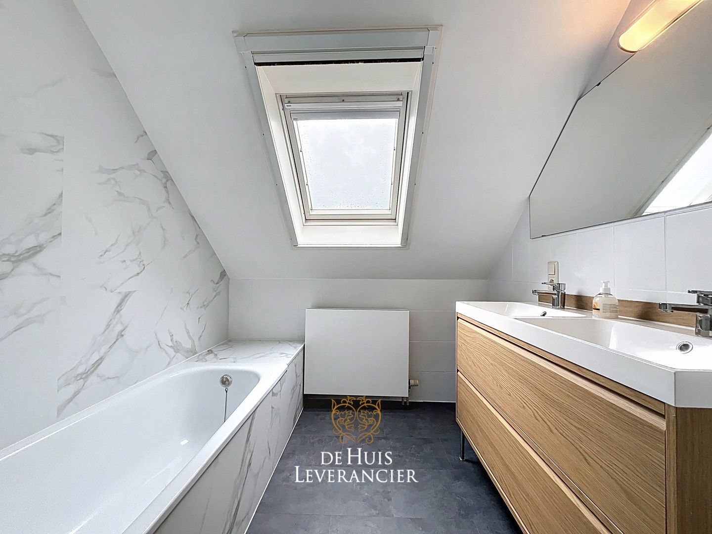 Instapklare, gerenoveerde villa in het hart van Kontich waar rust en comfort gegarandeerd worden foto 24