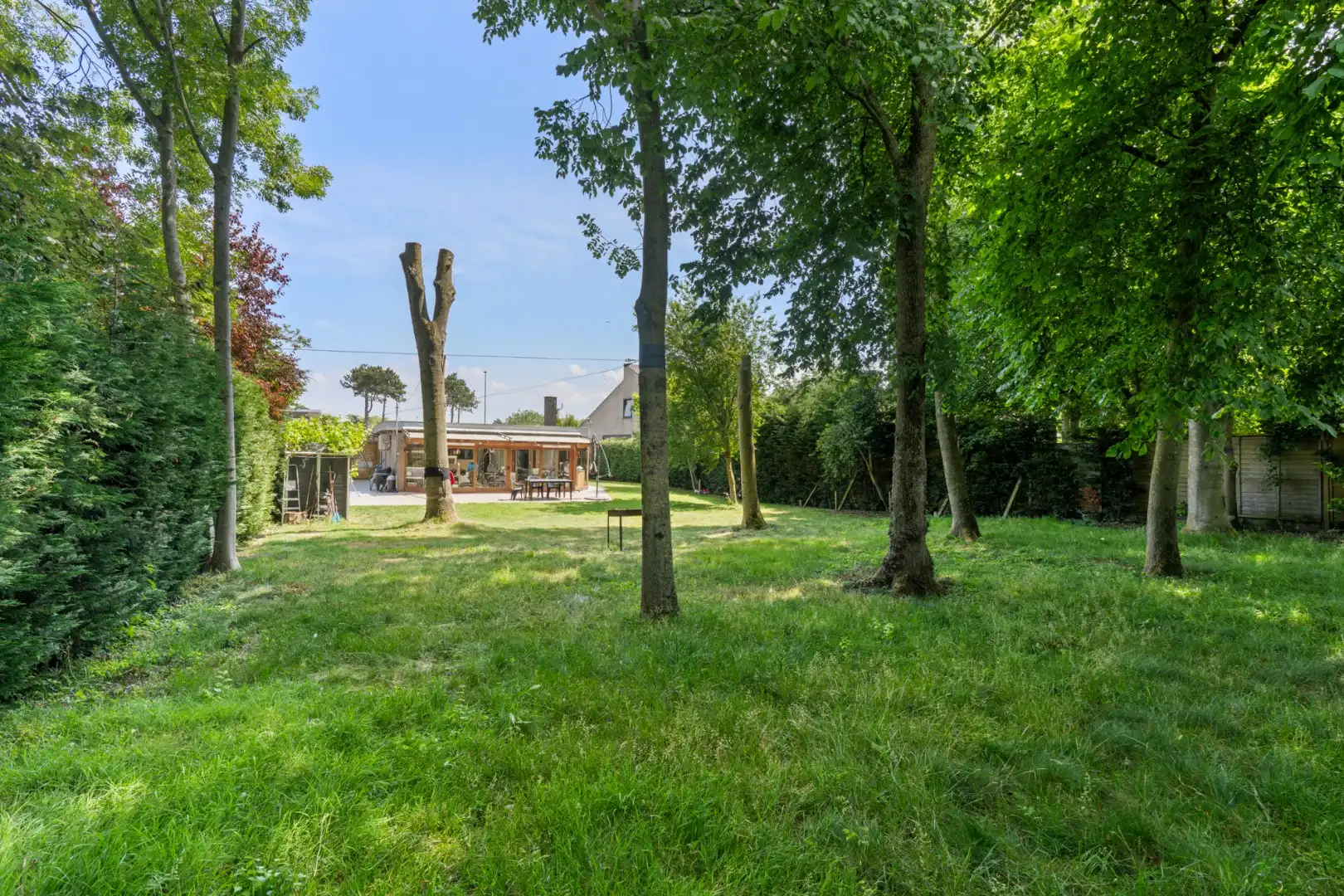 Ruime instapklaar bungalow op topligging foto 16