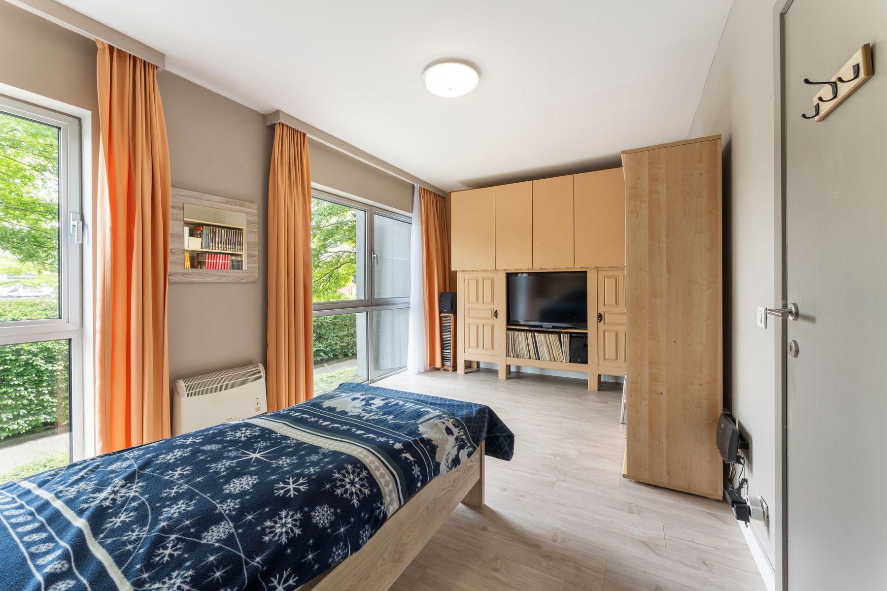 Centraal gelegen appartement met garage en ruime terrassen foto 11