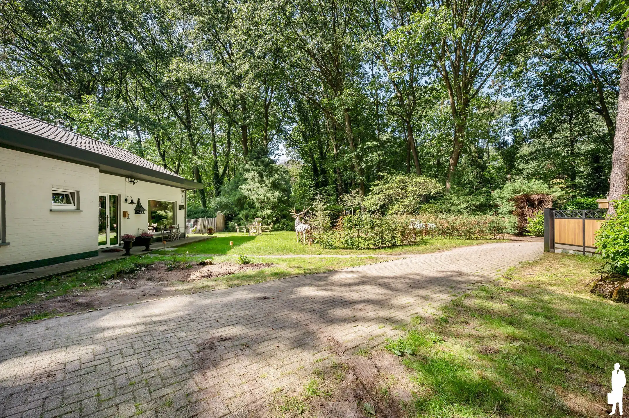Volledig gerenoveerde gelijkvloerse woning met 2 slaapkamers en zonnige tuin in een rustige, bosrijke omgeving te Essen Wildert foto 29