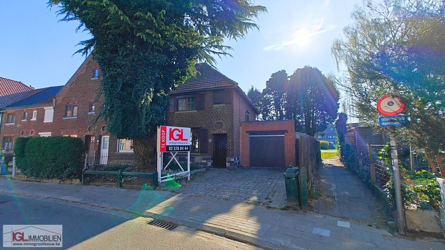 Hoofdfoto van de publicatie: Gezinswoning met garage op toplocatie in Halle
