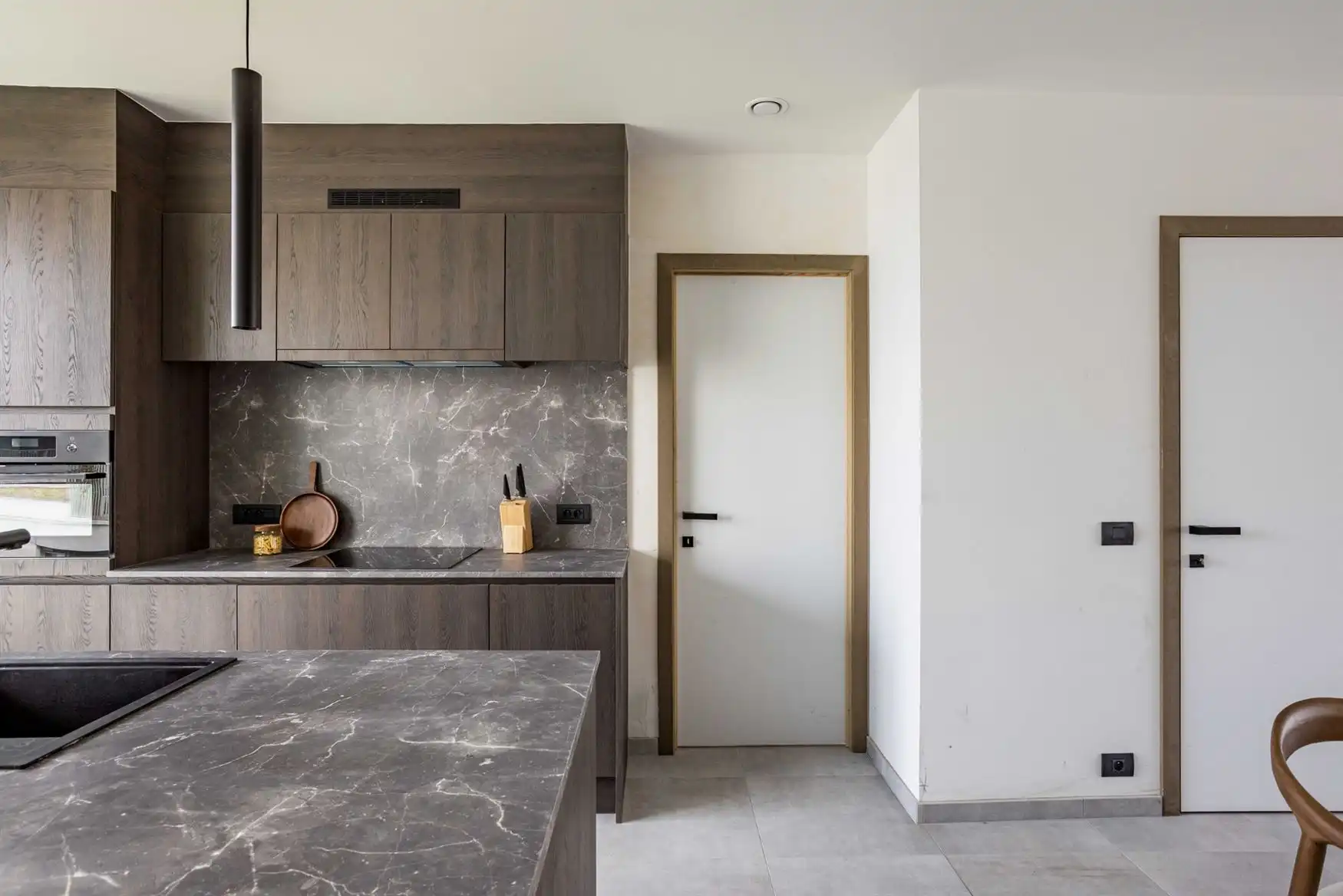 Instapklaar penthouse met terras aan Louisapark in Eeklo foto 6