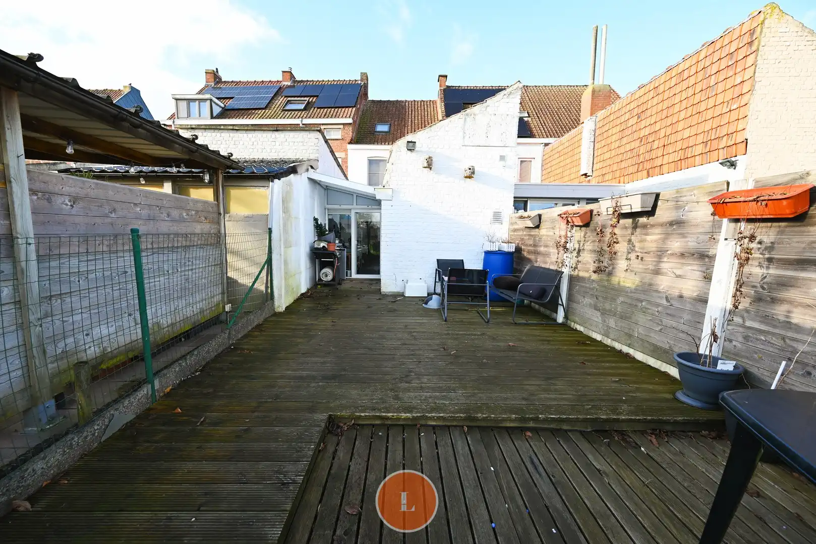 Starterswoning met 4 slaapkamers, garage en uitweg! foto 12