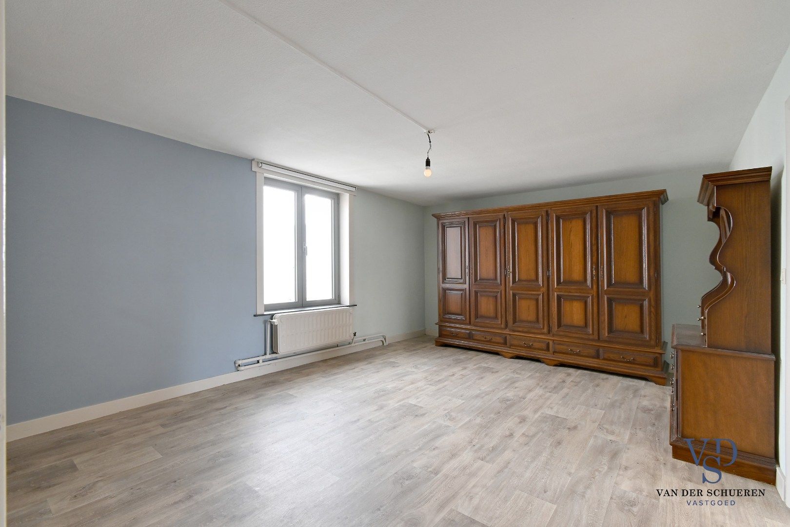 Te renoveren woning in centrum Balegem. foto 33