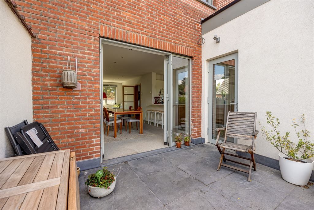 Duurzame HOB met grote tuin  foto 8
