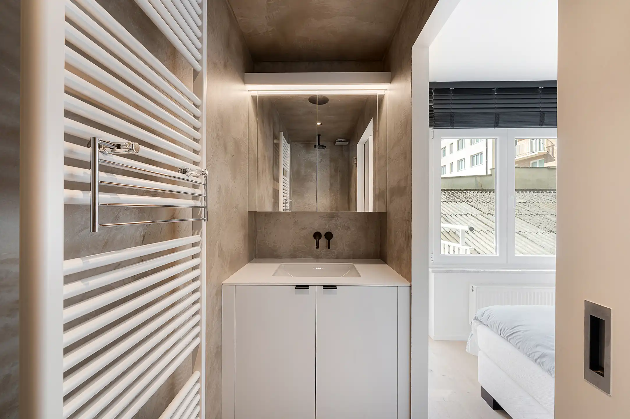 Stijlvol gerenoveerd appartement met frontaal zeezicht   foto 26