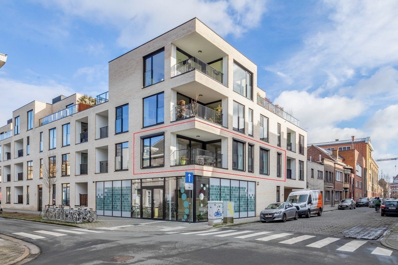 2slp. app. met terras nabij Gent centrum - Recent (2022) foto {{pictureIndex}}