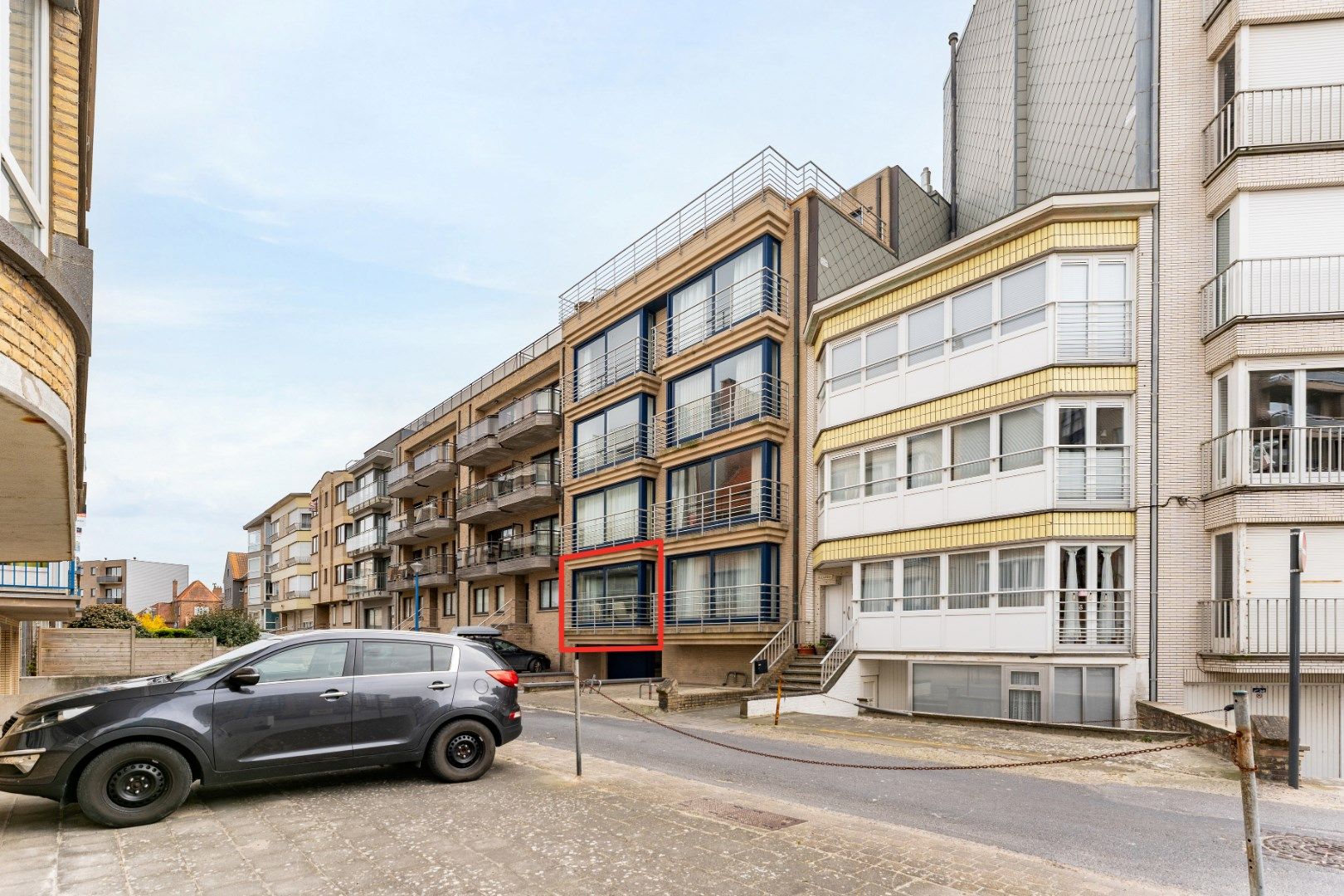 Prachtig 2 slaapkamer appartement met zijdelings zeezicht en ruim zongericht terras foto 17