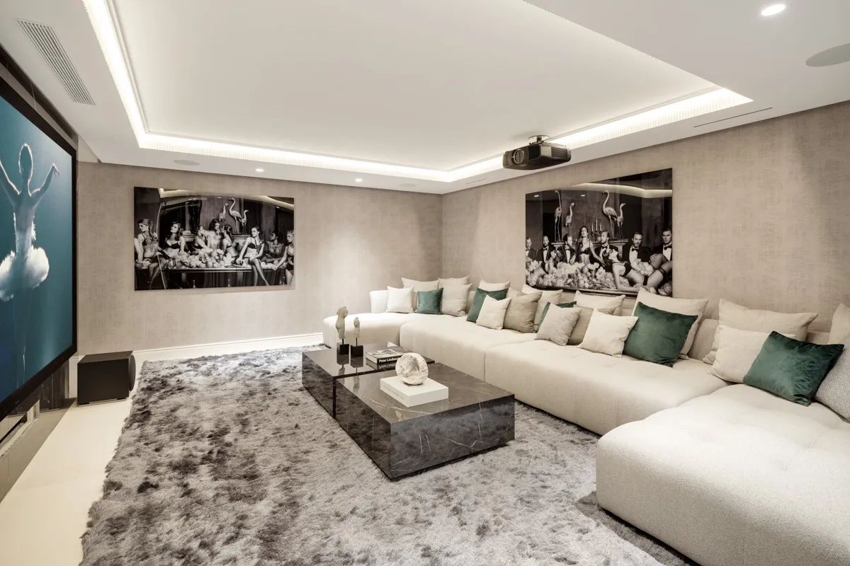 Exclusieve villa in Sierra Blanca met ruime tuin en zwembad – luxe levensstijl op zijn best foto 22