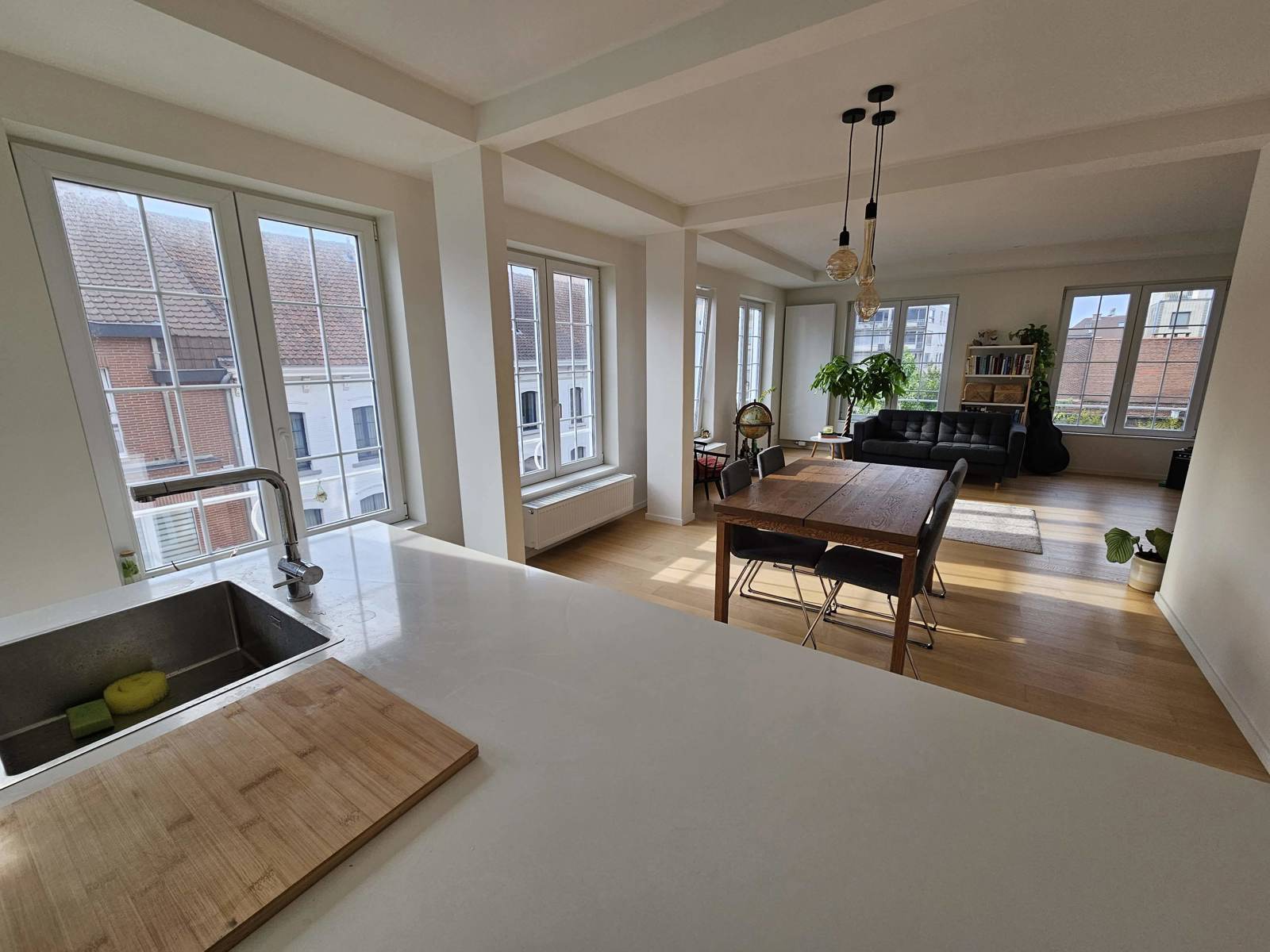 Gezellig appartement aan Robbeplein ! foto 4