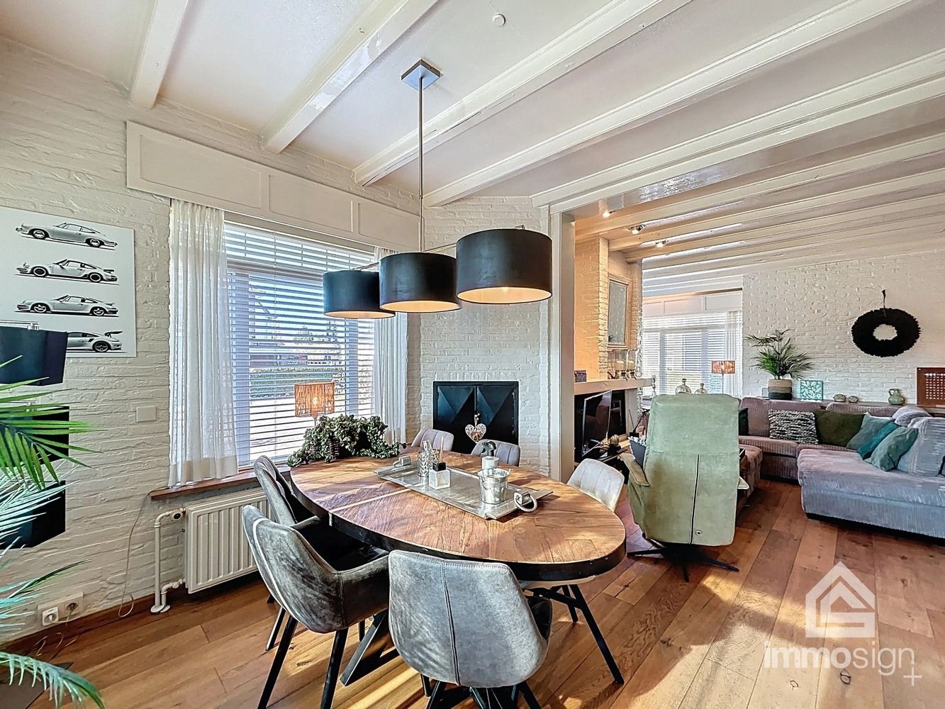 Exclusieve woning voorzien van dubbele garage en bedrijfshal op de Nederlandse grens foto 10