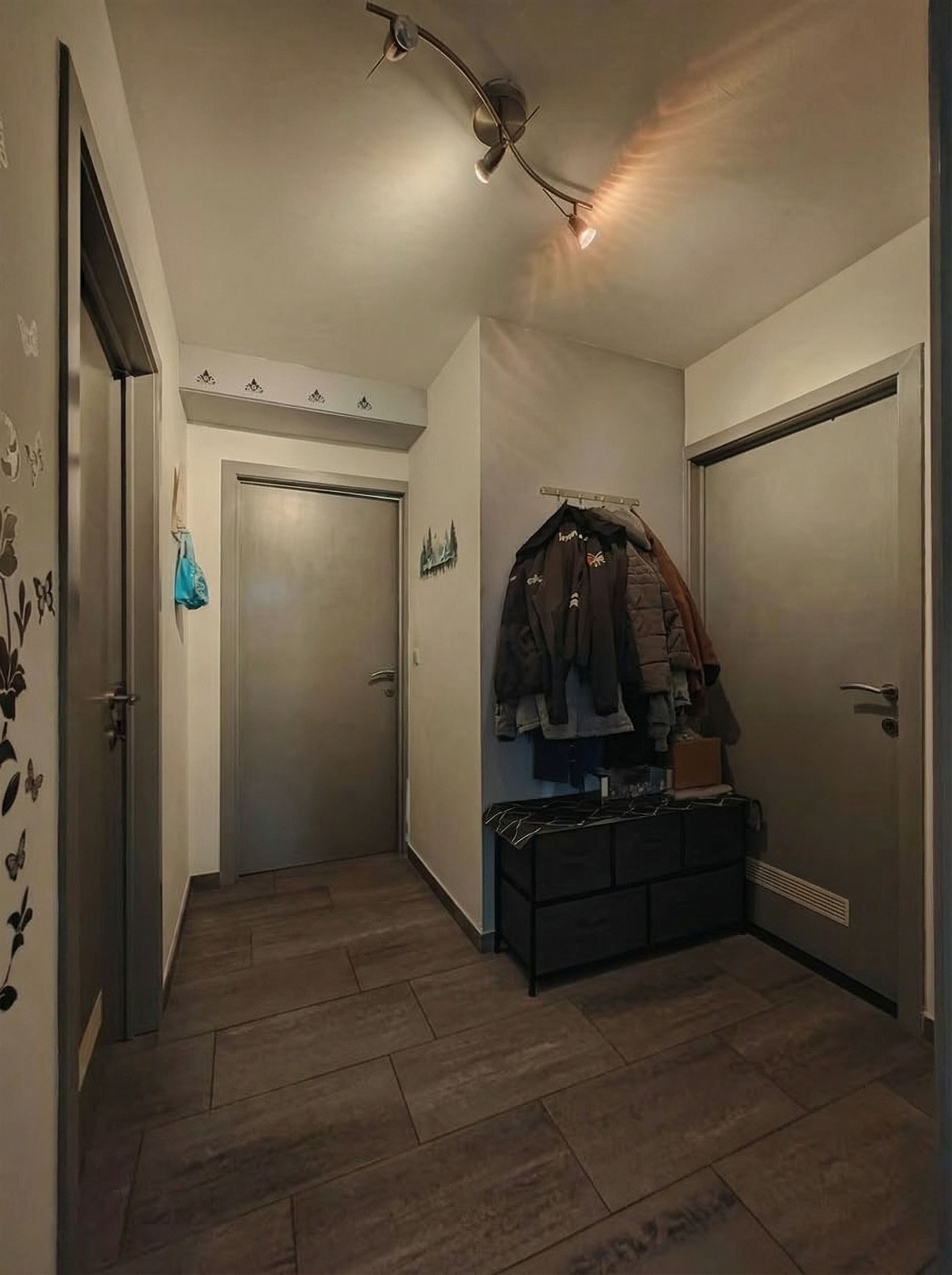 éénslaapkamerappertement met parking + berging in de kelder  foto 2