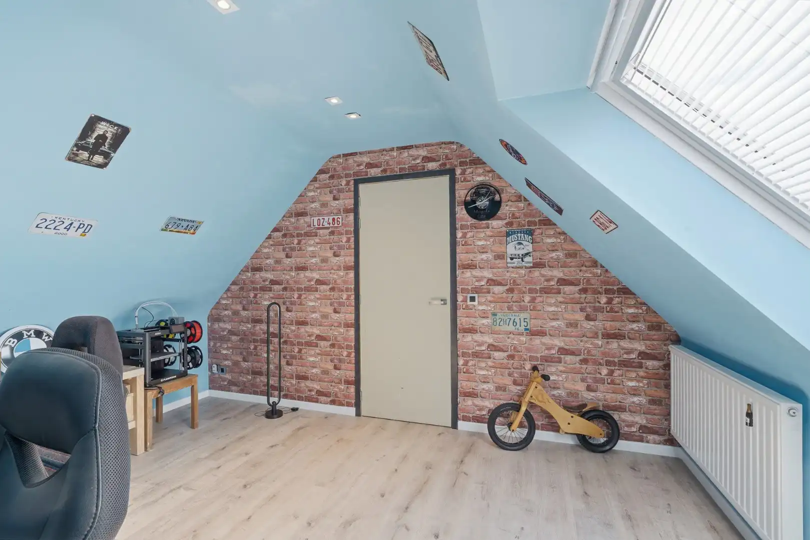 Moderne halfopen bebouwing met zonnige tuin en hoogwaardige afwerking foto 25