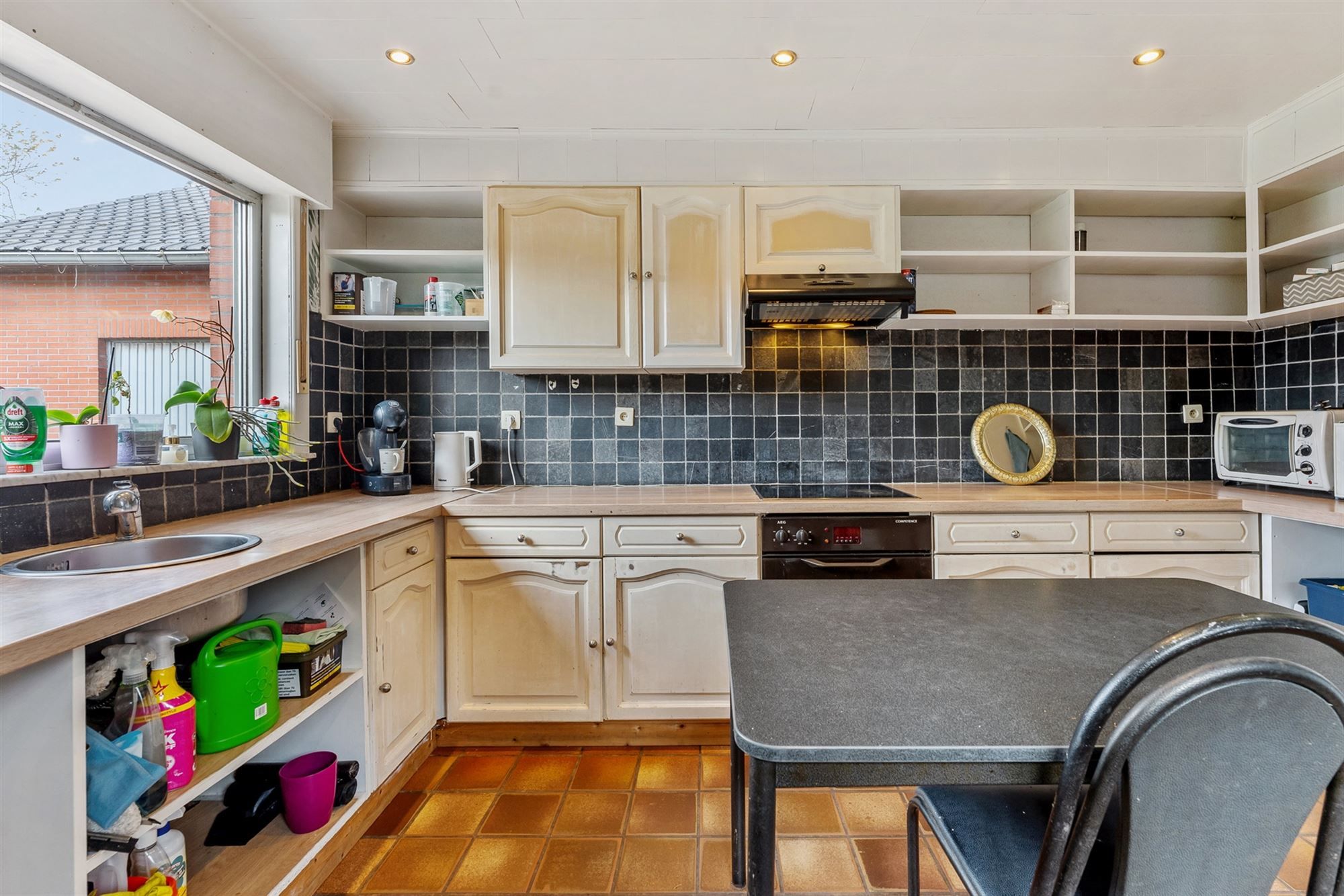 RUIME WONING OP EEN PERCEEL VAN 930M2! foto 4