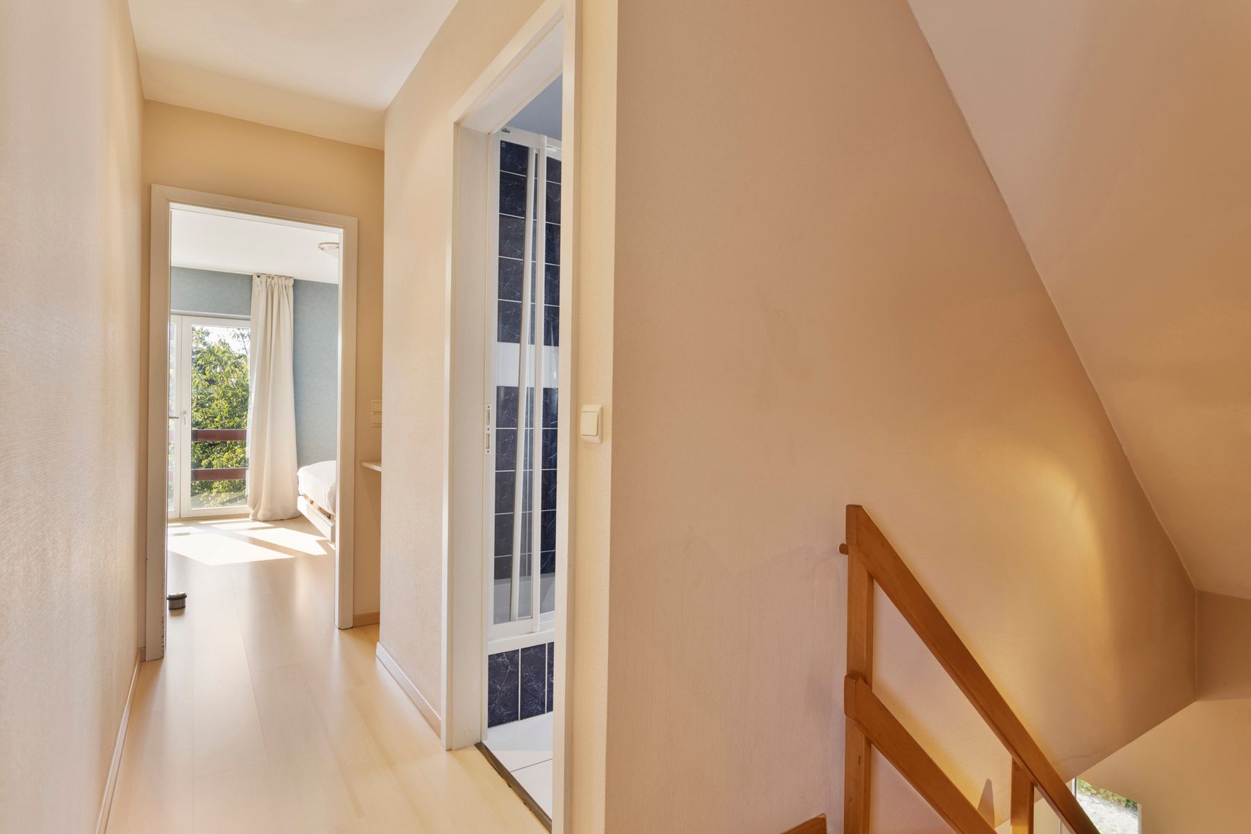 Instapklare villa gelegen op een toplocatie in Dilbeek! foto 15