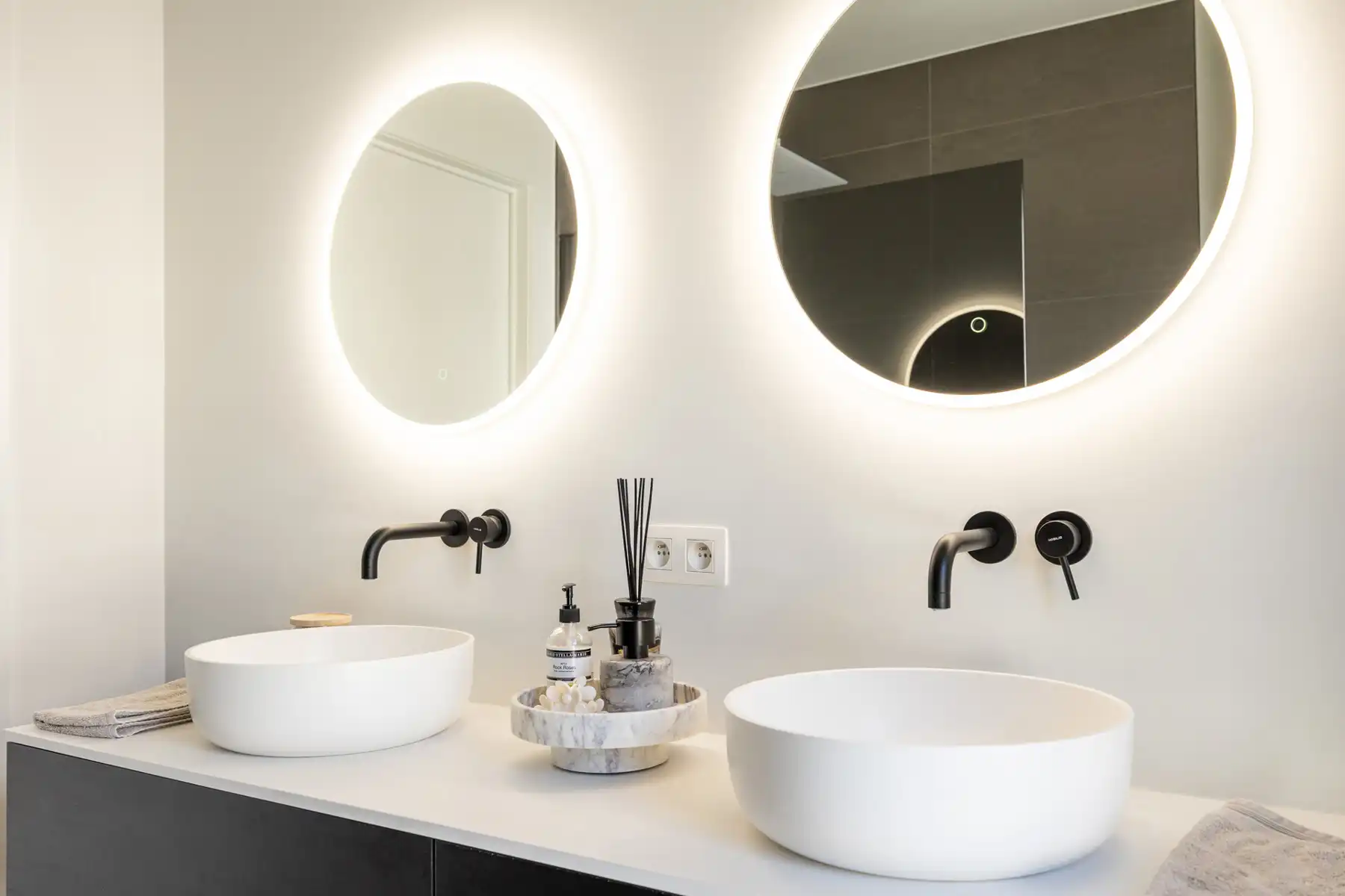 HIGH-END APPARTEMENT MET 2 TERRASSEN foto 13