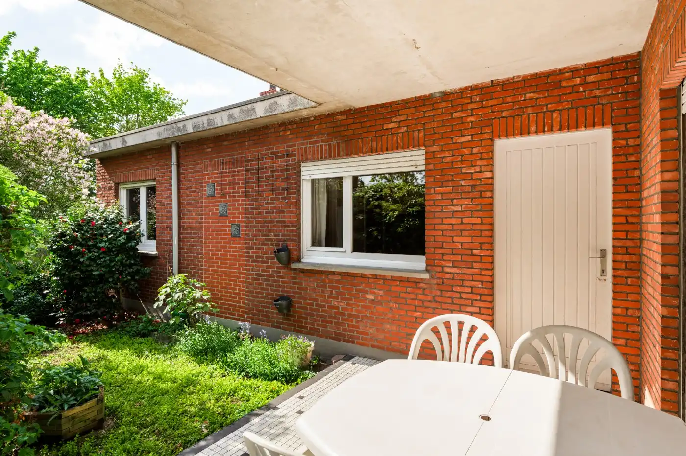Te renoveren woning met 3 slpk., garage en tuintje foto 23