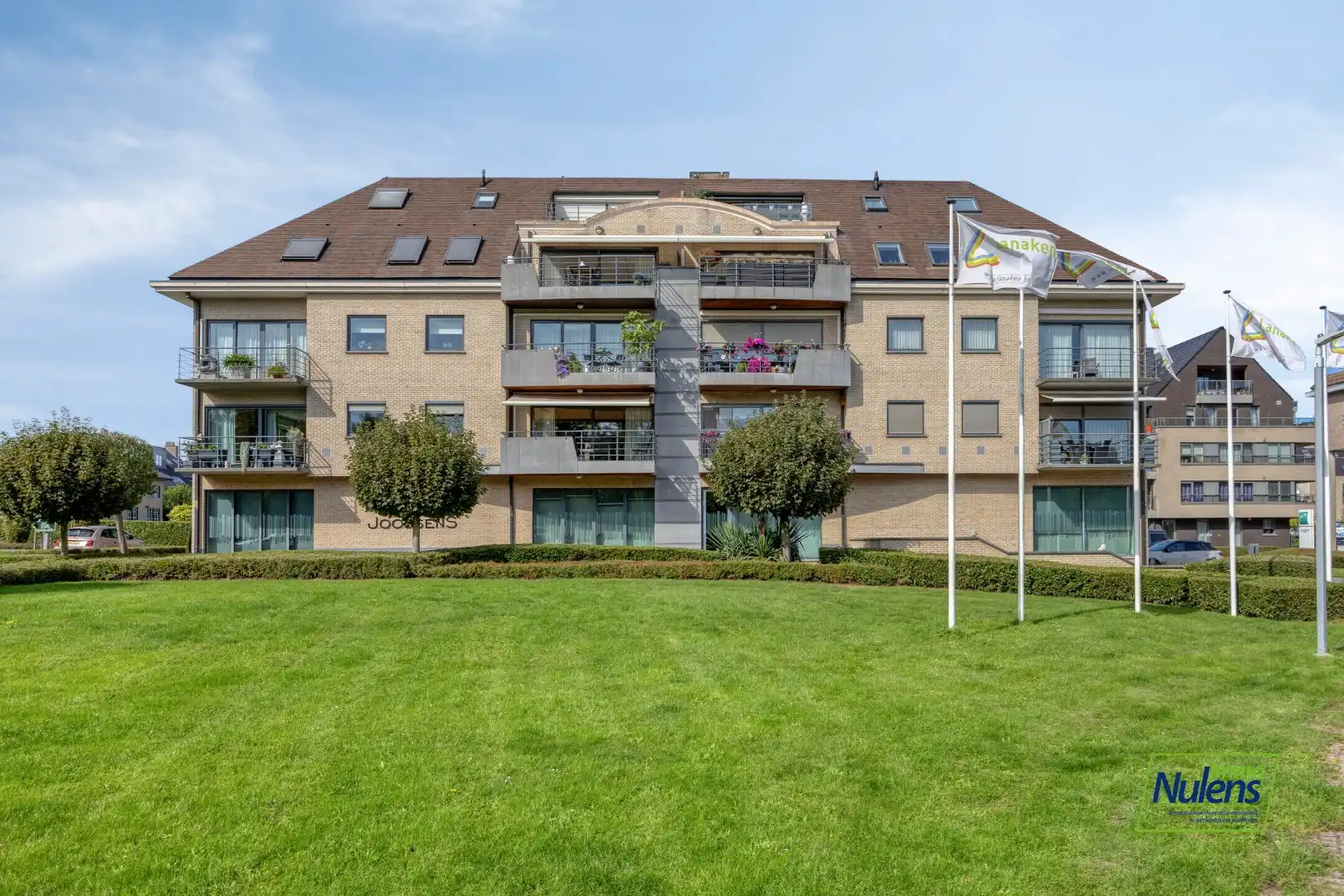 PRACHTIG APPARTEMENT van 105 M² met 2 SLAAPKAMERS,  2 TERRASSEN EN AUTOSTANDPLAATS IN HARTJE LANAKEN! foto 27