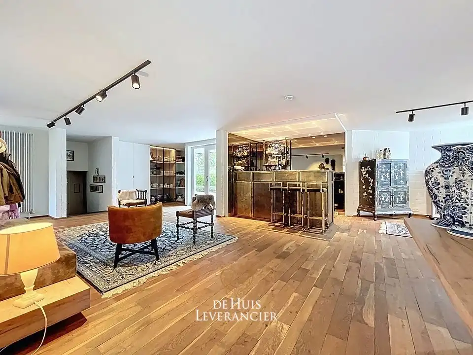 Elegante laagbouwvilla waar discrete rust, moderne uitstraling en standing versmelten in het 'Zoute' van Sint-Idesbald te koop foto 11