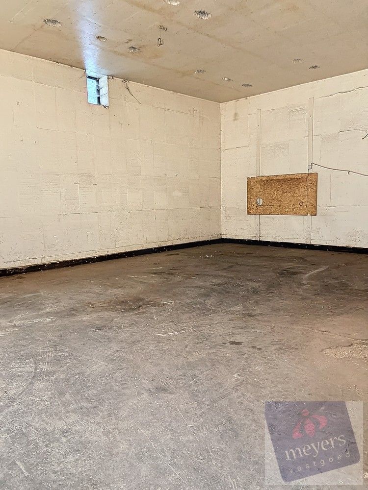 Afsluitbaar atelier (88m²) in Sint-Truiden foto 7